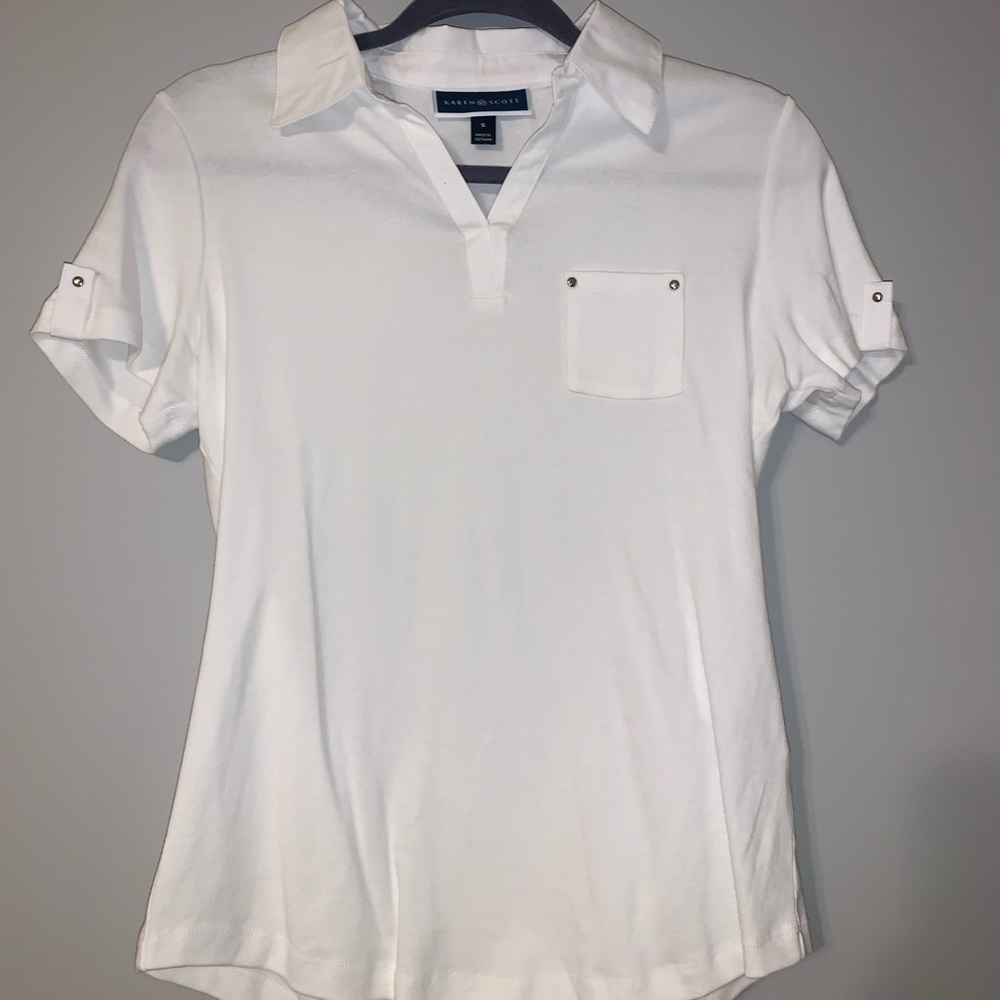 White collared short sleeve shirt
